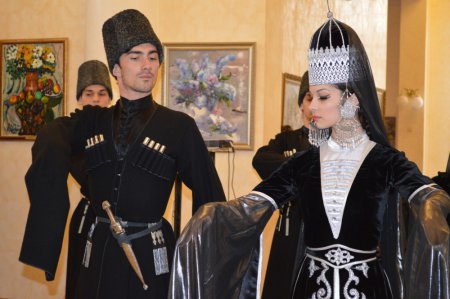 В рамках Культурной Олимпиады в Сочи открыт выставочный проект «Традиционная культура адыгов»