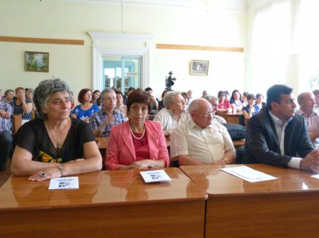 75-летие со дня рождения Нальбия Куека – в Национальной библиотеке Адыгеи